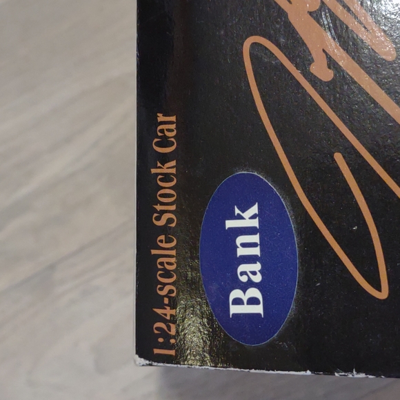 Nascar collection Jeff Gordon car Bank - Picture 6 of 9